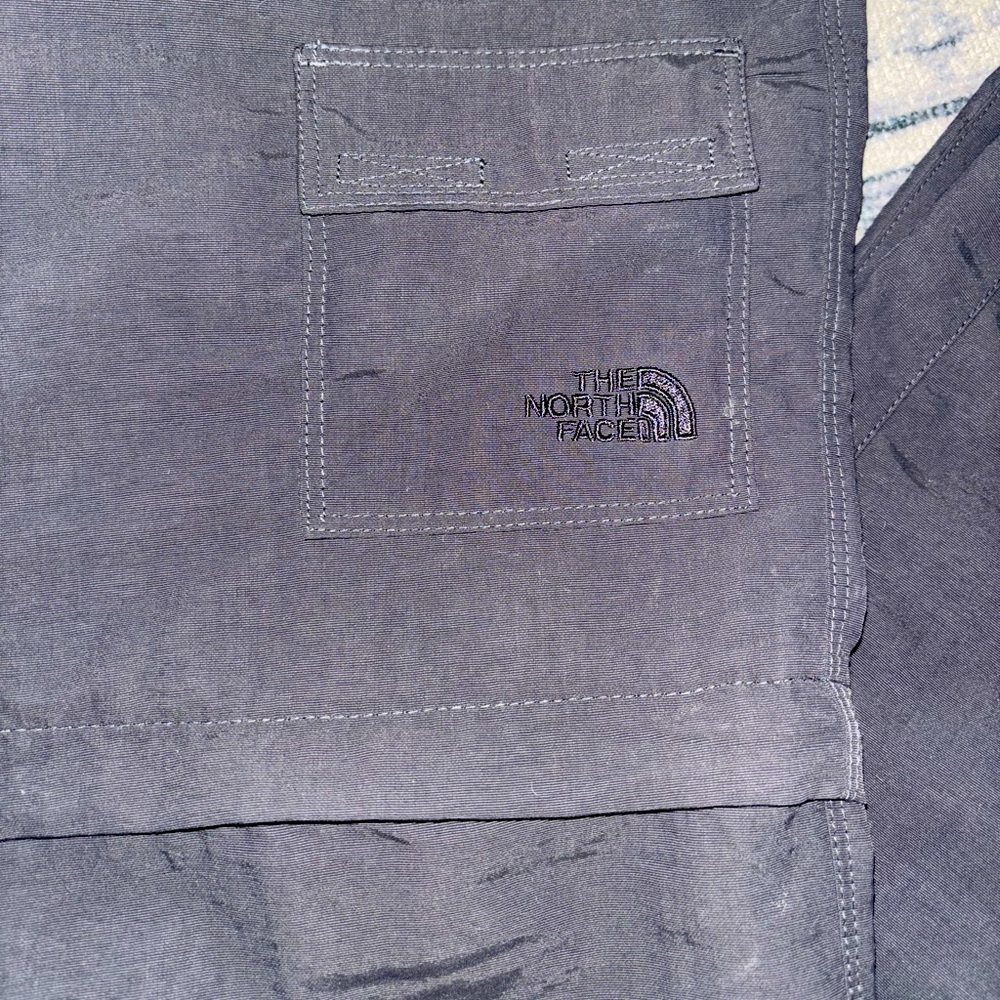 North Face women’s Convertible Pants Shorts Zip Off Hiking Walk Size 12 Gray - Picture 10 of 10